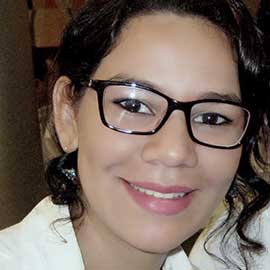 Viviane Lyrio Vieira
                            